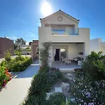 Easy Living 1 & 2 * Kos Town