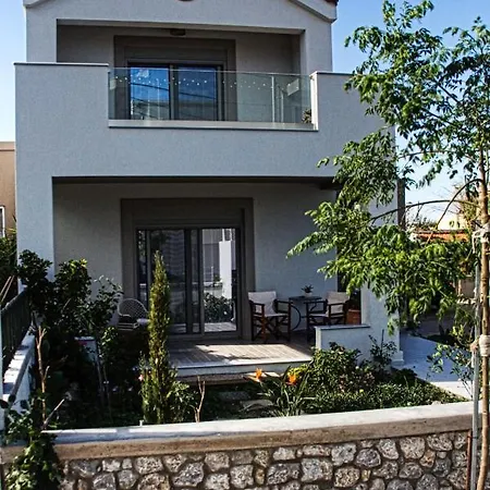 Tatil Evi Easy Living 1 & 2 İstanköy