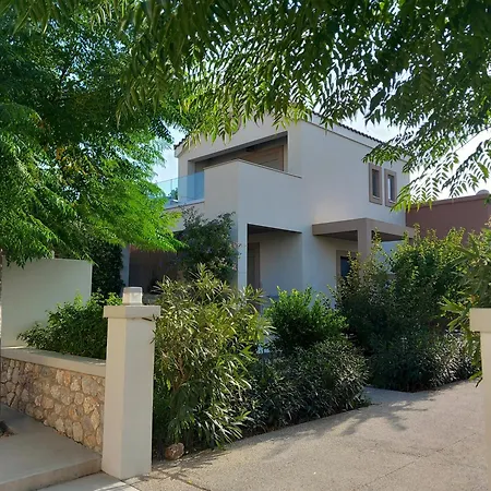 Easy Living 1 & 2 코스 타운