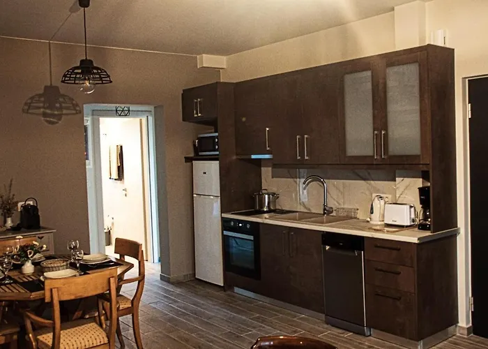 Easy Living 1 & 2 * 코스 타운