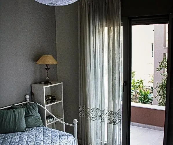 Easy Living 1 & 2 코스 타운