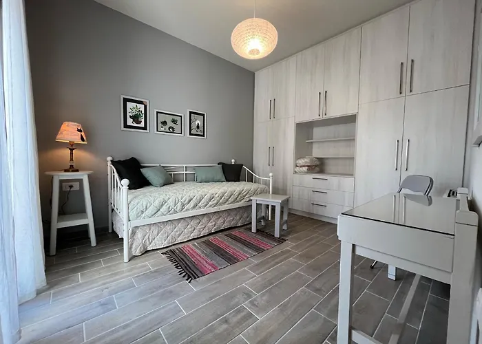 Easy Living 1 & 2 코스 타운