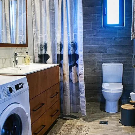 Easy Living 1 & 2 Kos